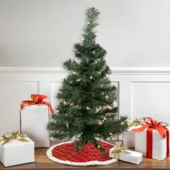 Northlight Pre-Lit Medium Blackwater Fir Artificial Christmas Tree - 2' - Clear Lights